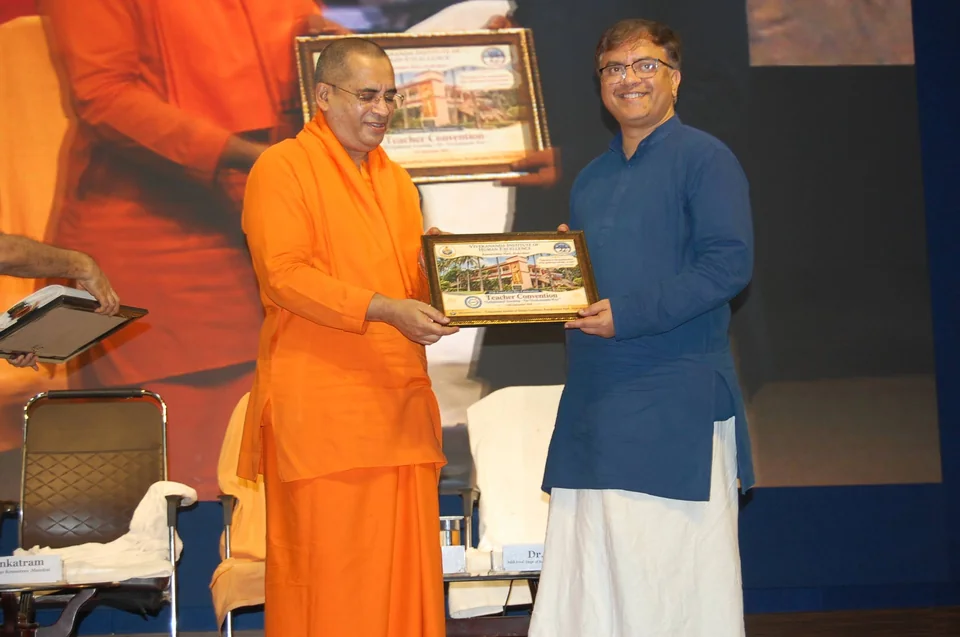 A moment of appreciation at the convention at PSPA’s Teacher Convention in Hyderabad