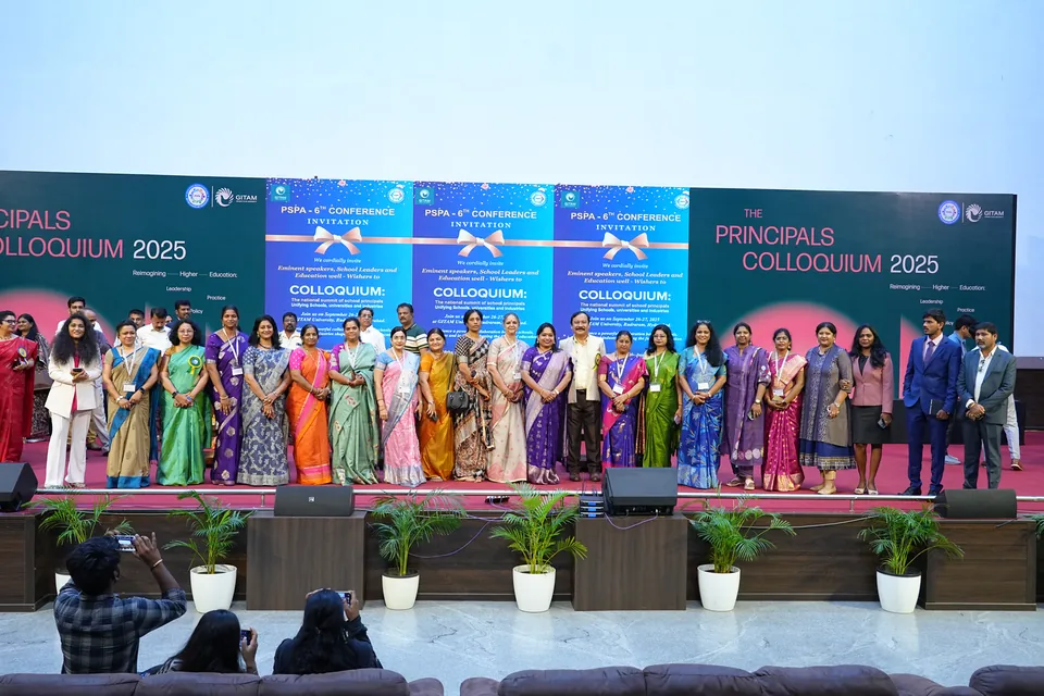 Participants together on stage at the GITAM Hyderabad Colloquium