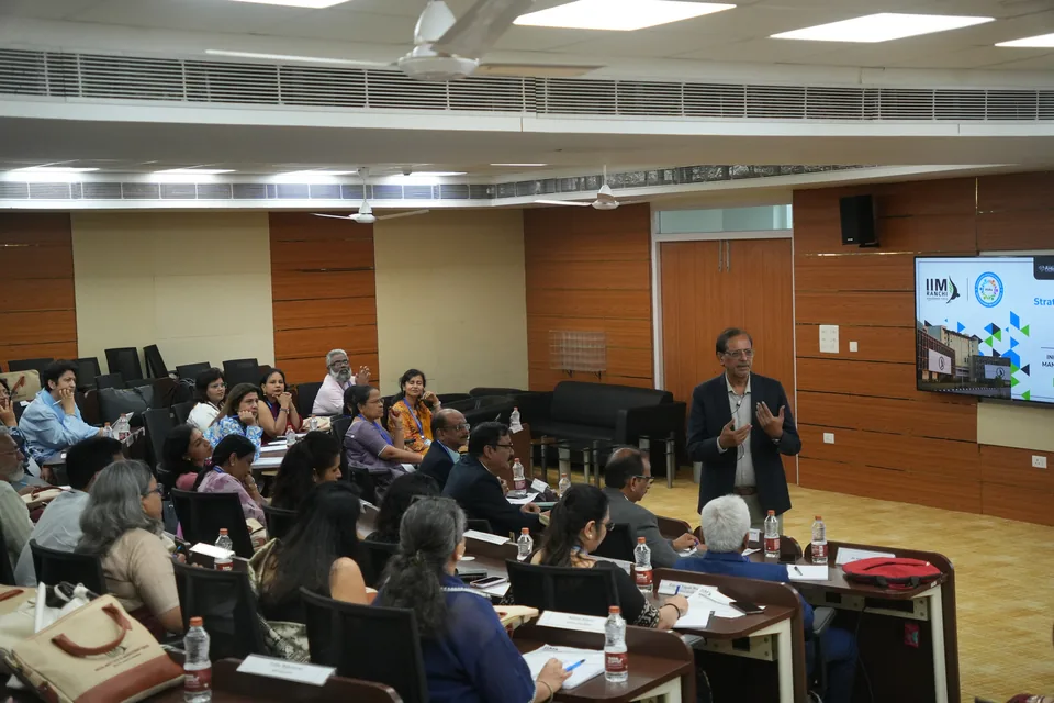 Dr. Ashok Pandey in dialogue with school leaders