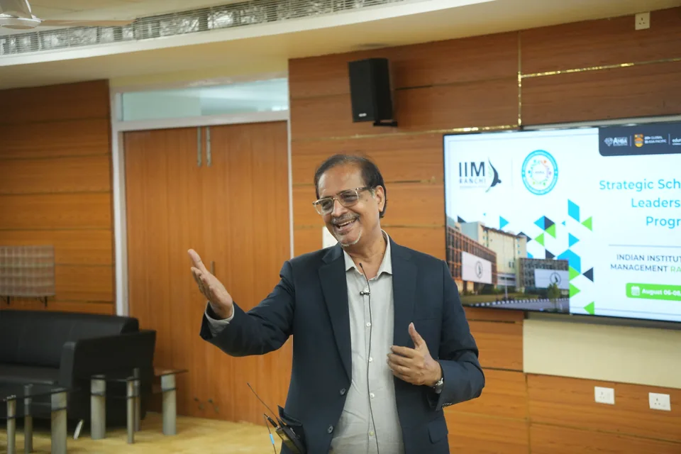 Dr. Ashok Pandey in dialogue with school leaders