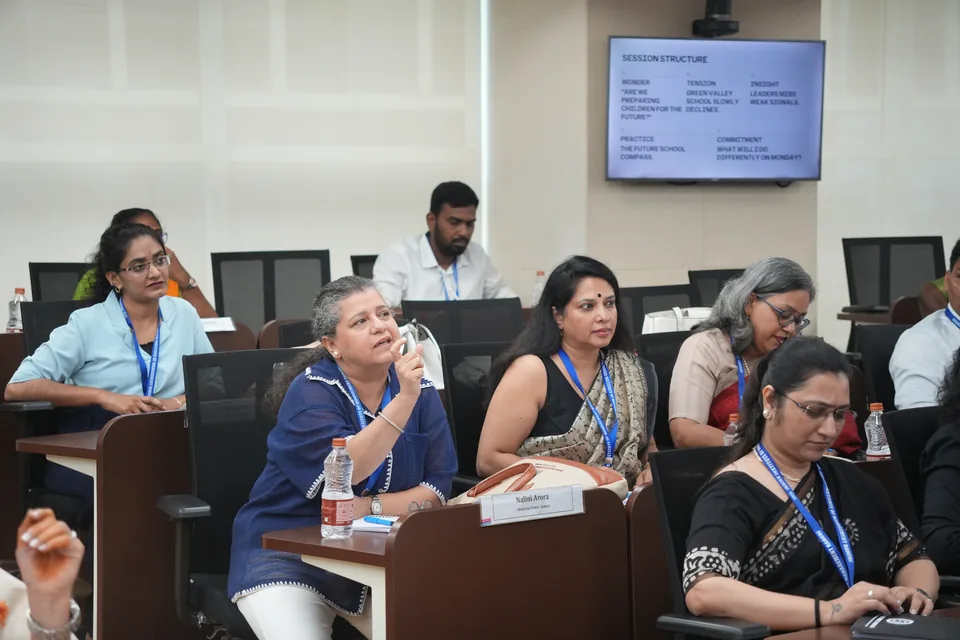 A school leader contributes to a discussion during SSLP Cohort 01 at IIM Ranchi