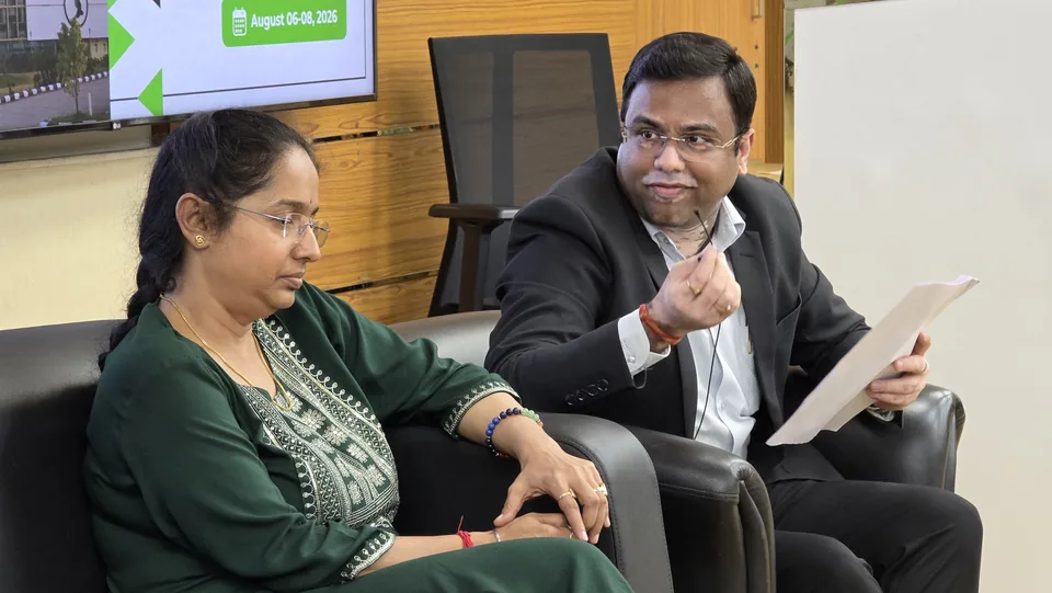 Professional exchange during the Cohort 01 fireside chat