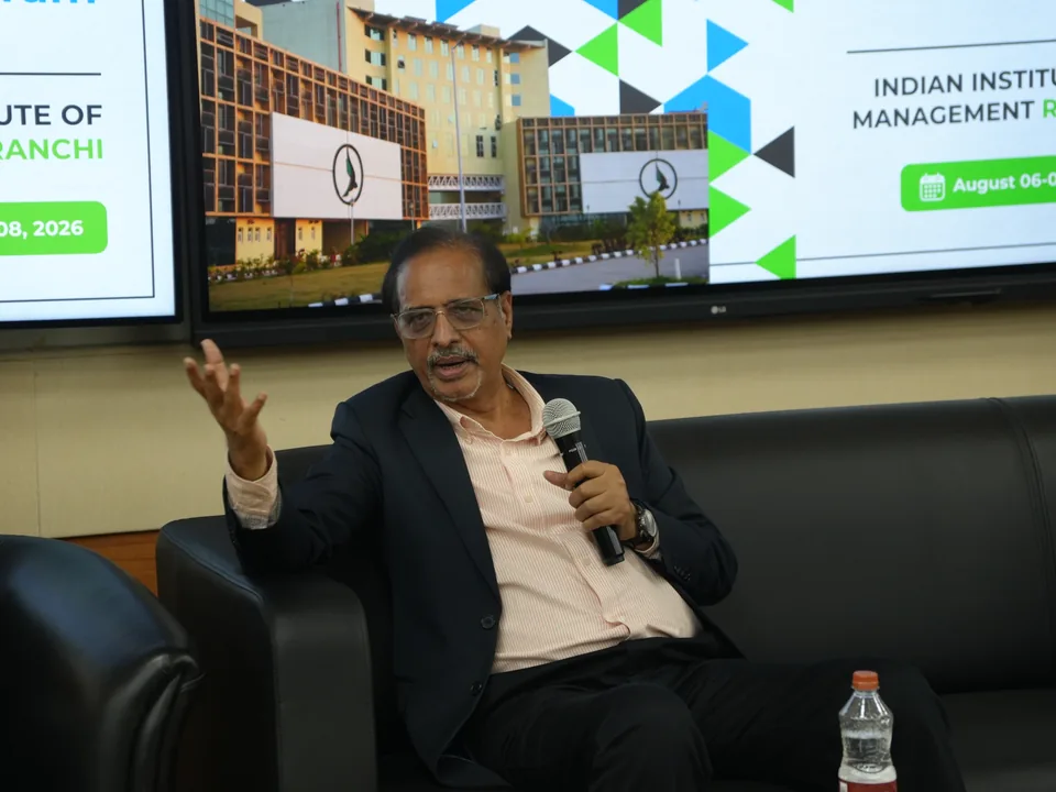 Professional exchange during the Cohort 01 fireside chat