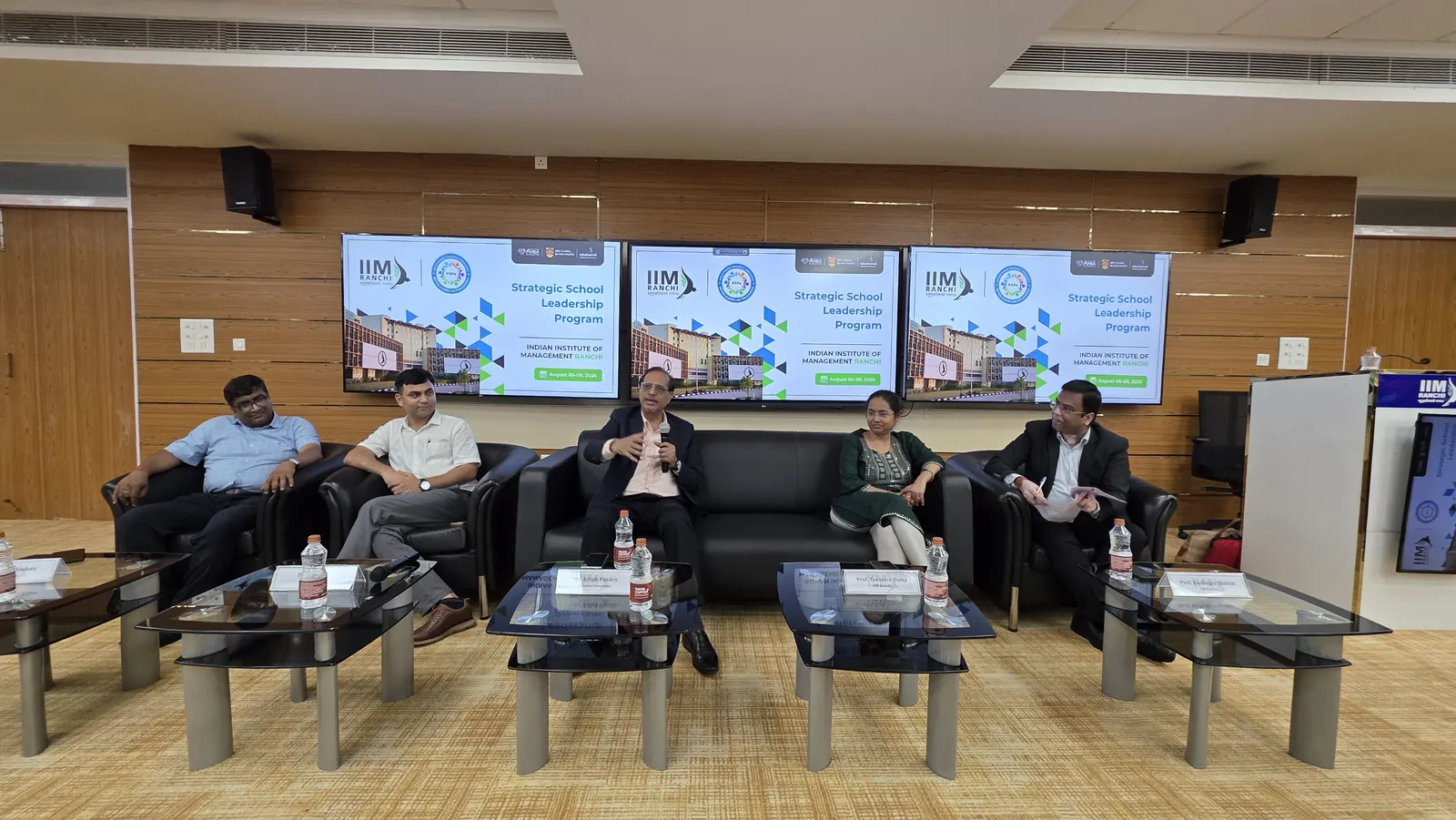 School leaders in a fireside conversation during SSLP Cohort 01 at IIM Ranchi
